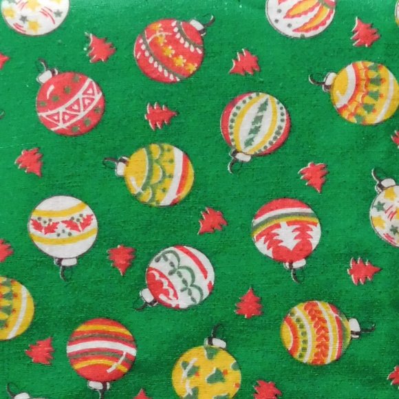 2/$10 Fabric 1.75 Yards Christmas Tree Ornaments Holiday Decor Cotton 44 Wide - Picture 1 of 4